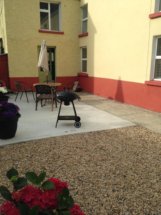 Fihoragh Farm House Hotel Longford Exterior photo